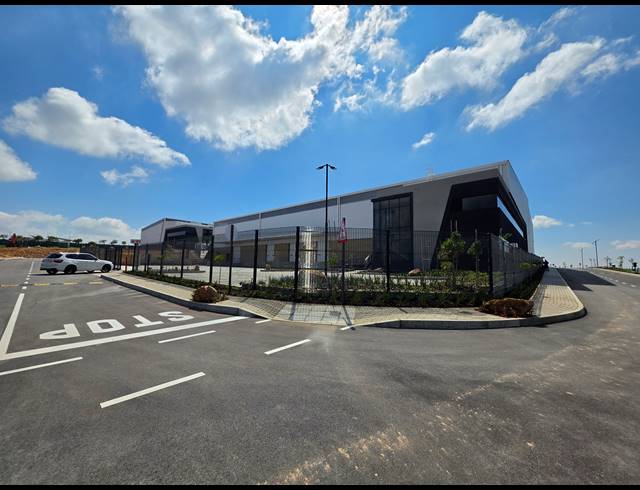 4,630M² WAREHOUSE TO LET IN AIRPORT PARK
